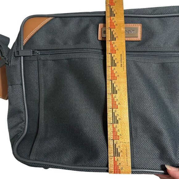 Vintage 80s Pan Am Charcoal canvas travel messenger bag with shoulder strap NWT - Picture 13 of 15